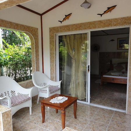 Rising Sun Guest House La Digue Bagian luar foto